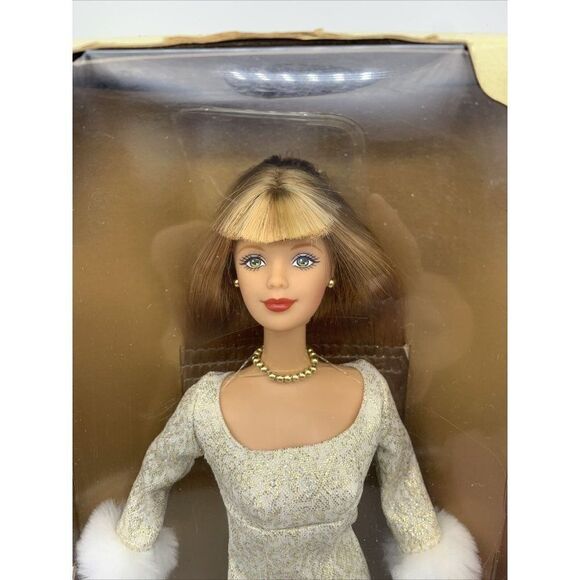 1999 Barbie Golden Allure Special Edition #22961 - Picture 2 of 11